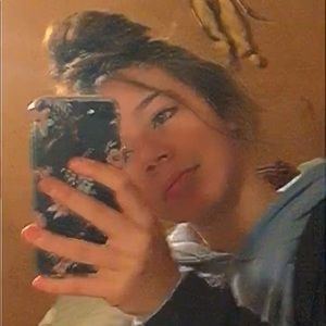 Meet your Posher, Alie